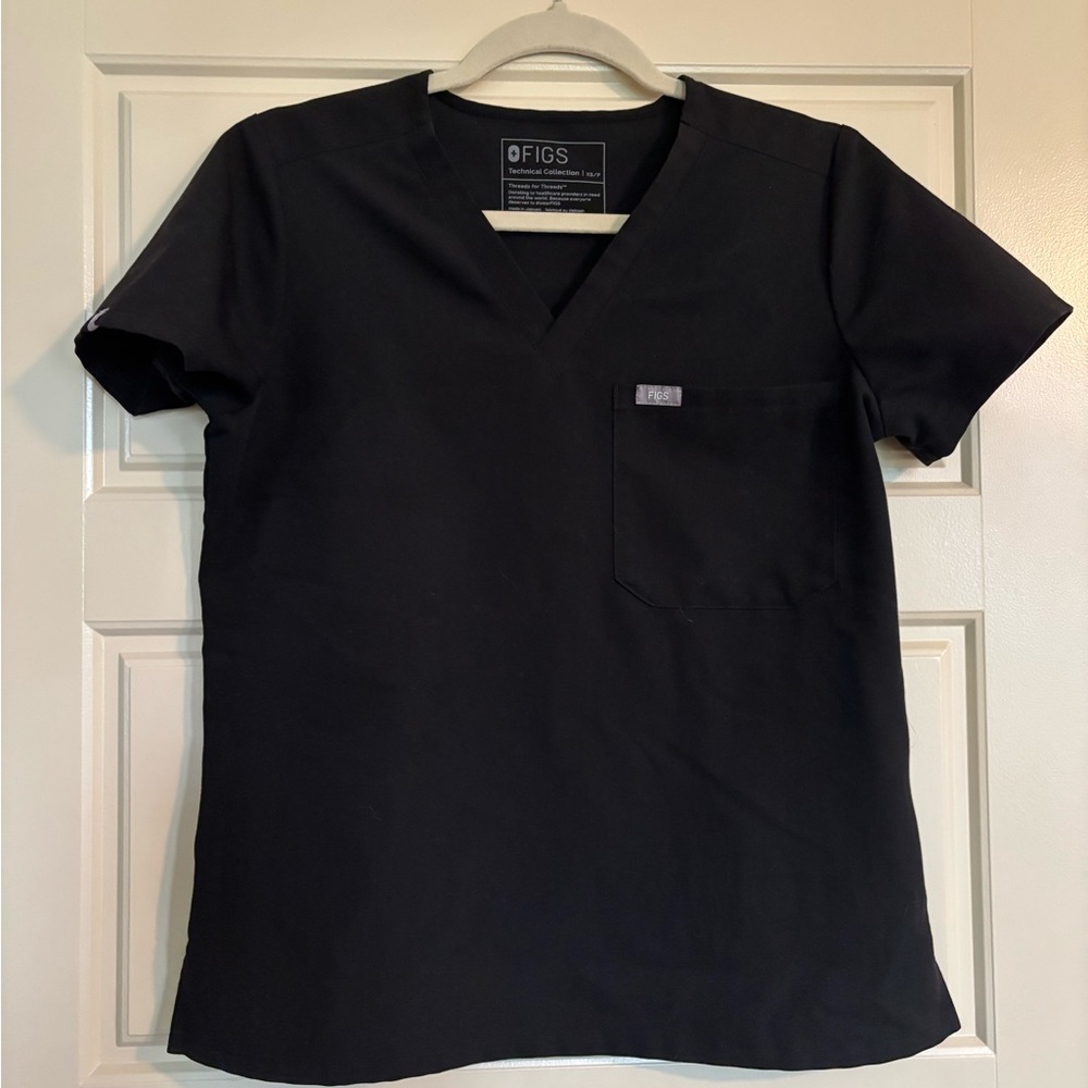 Figs XSP Catarina Scrub Top in Black